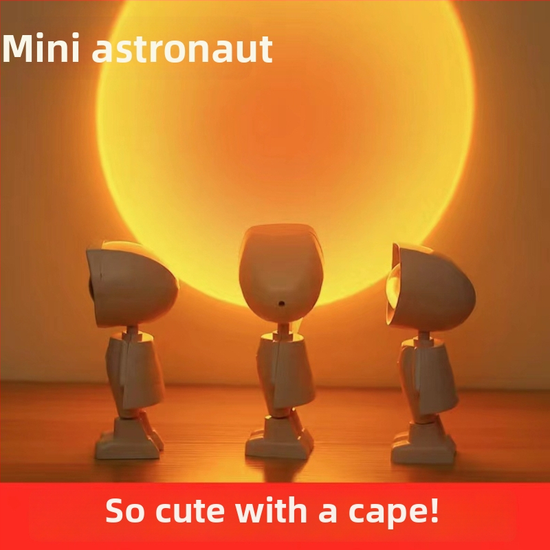 Zemā lampa ar astronauta tēmu — saulrieta projekcija fonā fotogrāfijām, guļamistabas nakts gaisma, iekšējā baterija, bez viedās kontroles