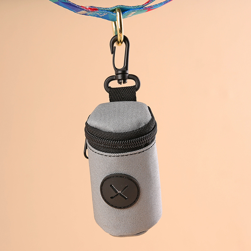 Чанта за разходки с кучета - диспенсър за торбички за изпражнения и джоб за лакомства; материал: полиестер, стил: дизайн с плоско отваряне, дебелина: редовна, произход: Taizhou, Zhejiang