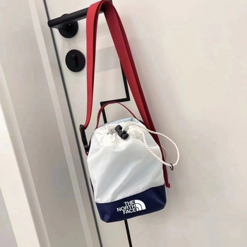 Geantă piept PU pentru bărbați, utilizare dublă (crossbody sau talie), pentru alpinism și sporturi pe zăpadă, Primăvara 2024