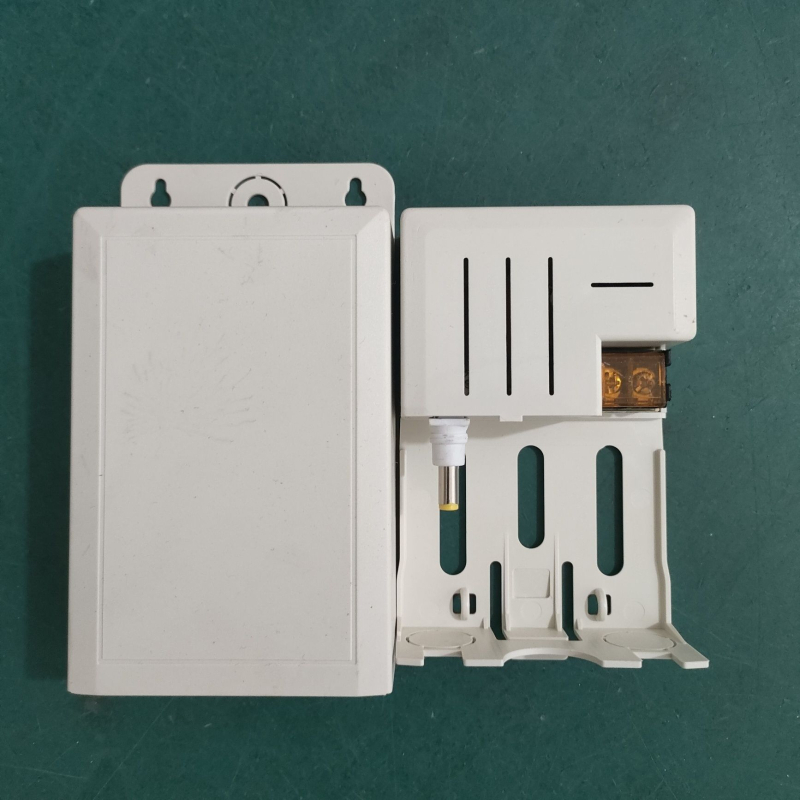 Kültéri CCTV táptranszformátor 12V 2A