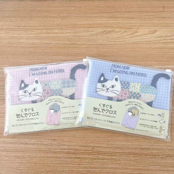 Kusuguru lipnūs audinys saugojimui – DSLR, iPad, pietų dėžutė, rašiklių krepšelis, skėtis; gyvūnų raštas; stilius: rankinė