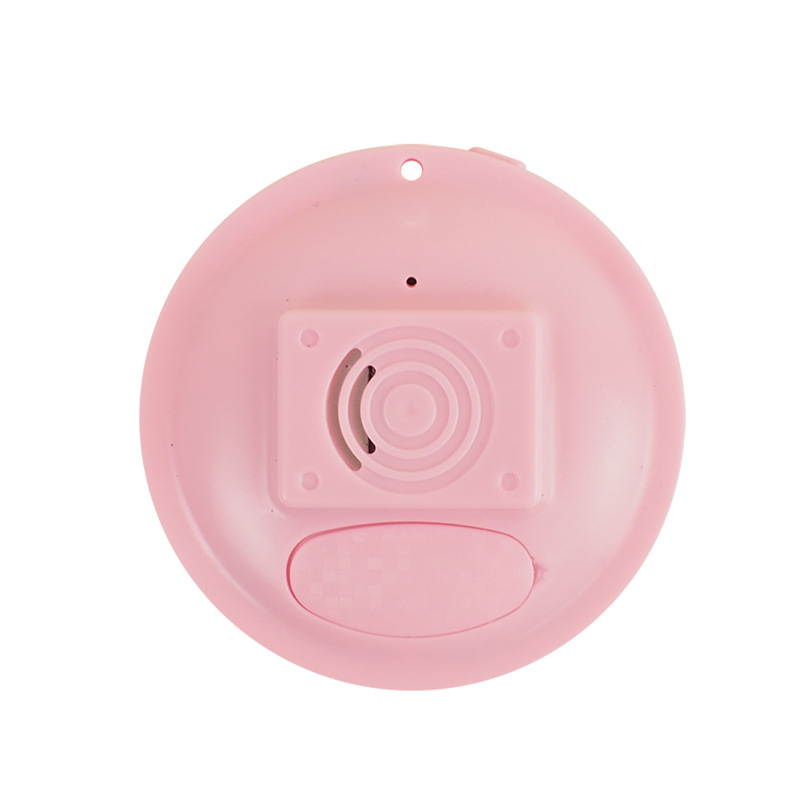 GPS локатор Beidou Baokangyuan, модел B26HZ, памет 30, прецизност на позиционирането 0–30 м, режими на алармата: вибрация, SOS, мобилна аларма и геозона, USB захранване, карти Baidu и Google