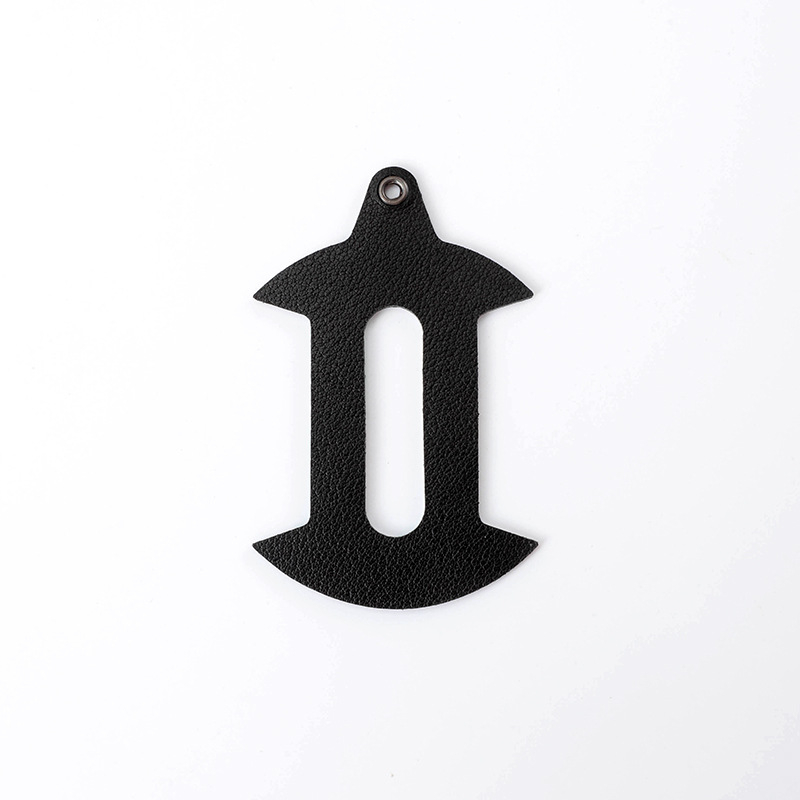 Sony objektív sapka bőrszíjjal anti-vesztéshez – ETAU, OEM feldolgozás, csomagolás Opp bag, 2023-ban piacra került, utóértékes: három garancia