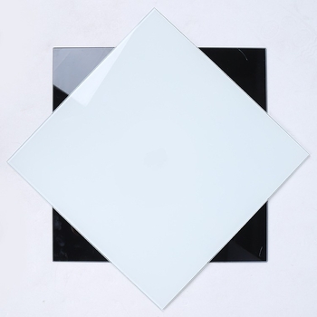 Temperēta stikla fona panelis ar reflektoru, 5 mm biezums, svars 5,3 kg, piemērots preču fotografēšanai