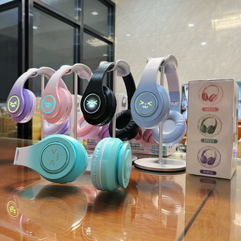 Ασύρματα ακουστικά κεφαλής για gaming με φωτιζόμενη ένδειξη, εμβέλεια 15 m, Bluetooth 5.0, αυτονομία 4-8 ωρών, υποστήριξη κλήσεων και αναπαραγωγής μουσικής