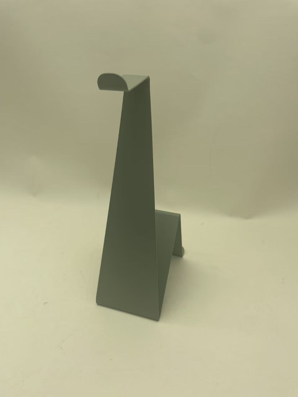 Metāla Austiņu statīvs darbam pie galda – galda displeja plaukts, Austiņu uzglabāšana, pielāgošana atbalstīta