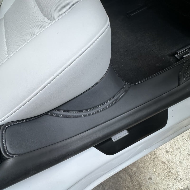 Порогова планка за Tesla Model 3/Y, 2023 модел година, обновен Model Y, интериорен аксесоар с автоматична трансмисия