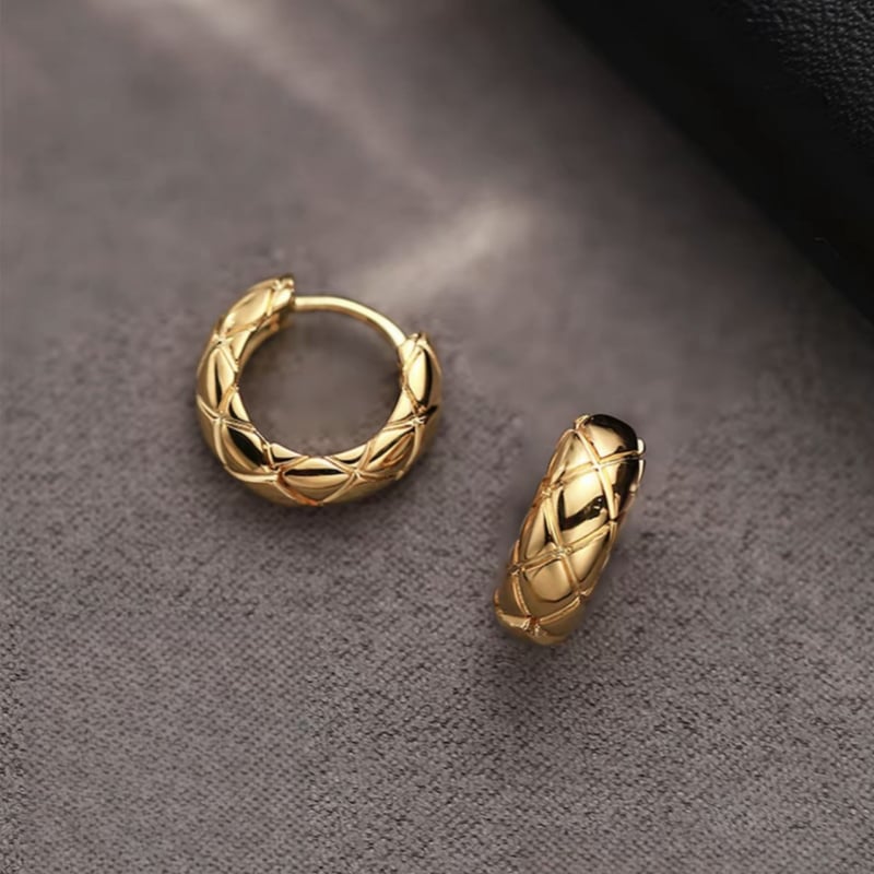 Női gyémántmintás karika fülbevaló, rézből, elektroplattált felülettel, U-alakú geometriai karikák, könnyed luxus stílus