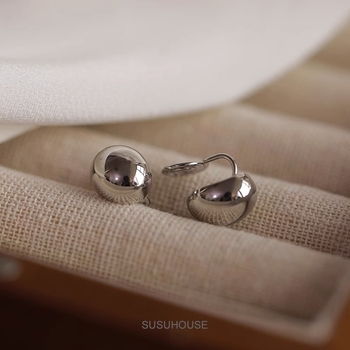 Geometriai klipsz fülbevaló, réz, elektroplattált felület, nőknek, 2023 tavasz