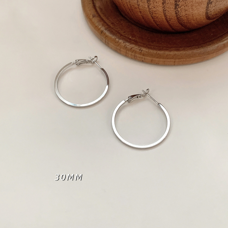 Geometriai formájú karikafülbevalók | 999 ezüst tüske, Heehee márka, elektroplakkolás