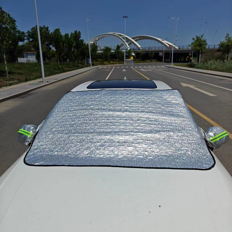 Automobilska sunčana sjenila s aluminijskim filmom, magnetsko postavljanje, težina 0,5 kg (Materijal: aluminijski film; Tip: sjenilo za sunce; Ugradnja: magnetska; Težina: 0,5 kg)