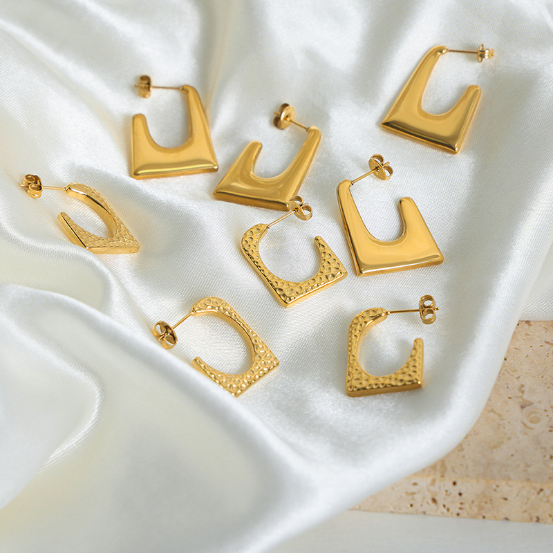 Cercei L-shaped din oțel titan cu electroplating, textură 3D geometrică în formă de picătură de apă, unisex, stil ins