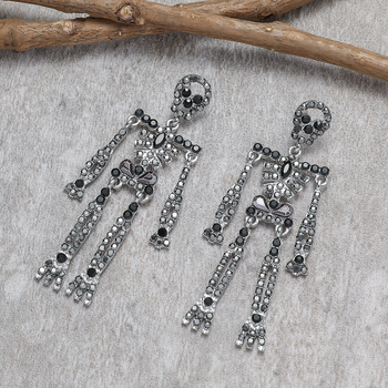 Cercei: stil geometric, extravagant; Incrustare cu diamant; Material: aliaj; Cod produs: E1726