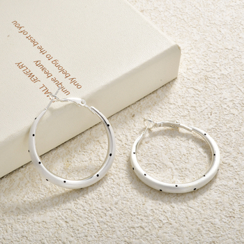 Cercei: formă de picătură de apă, tip geometric; cupru placat cu aur real; electroplacare; stil rece și ușor