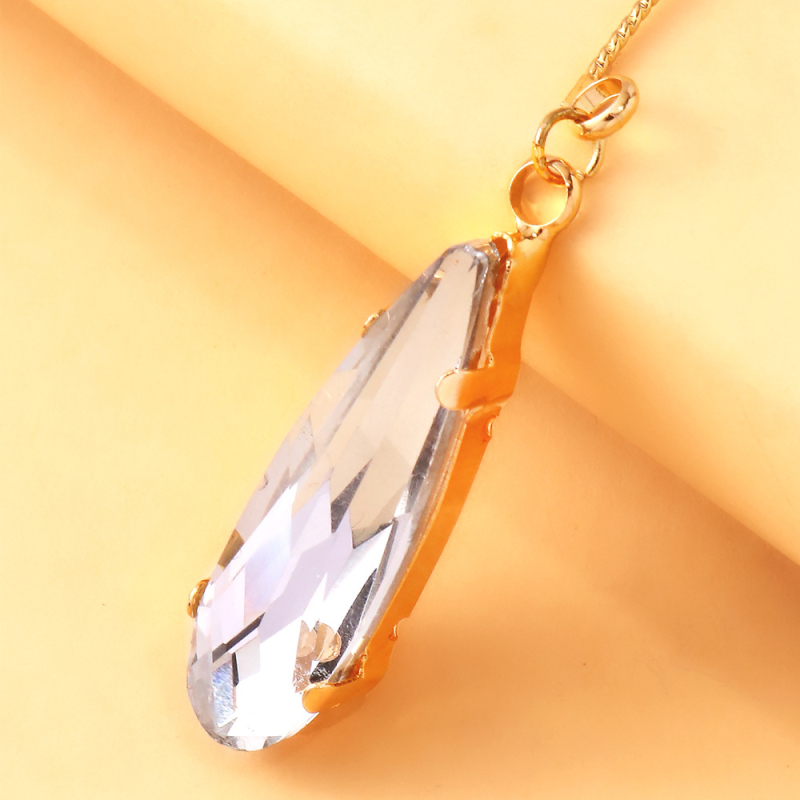 Cercei picătură cu cristale, stil INS, placare electrolitică, aliaj încrustat cu pietre artificiale