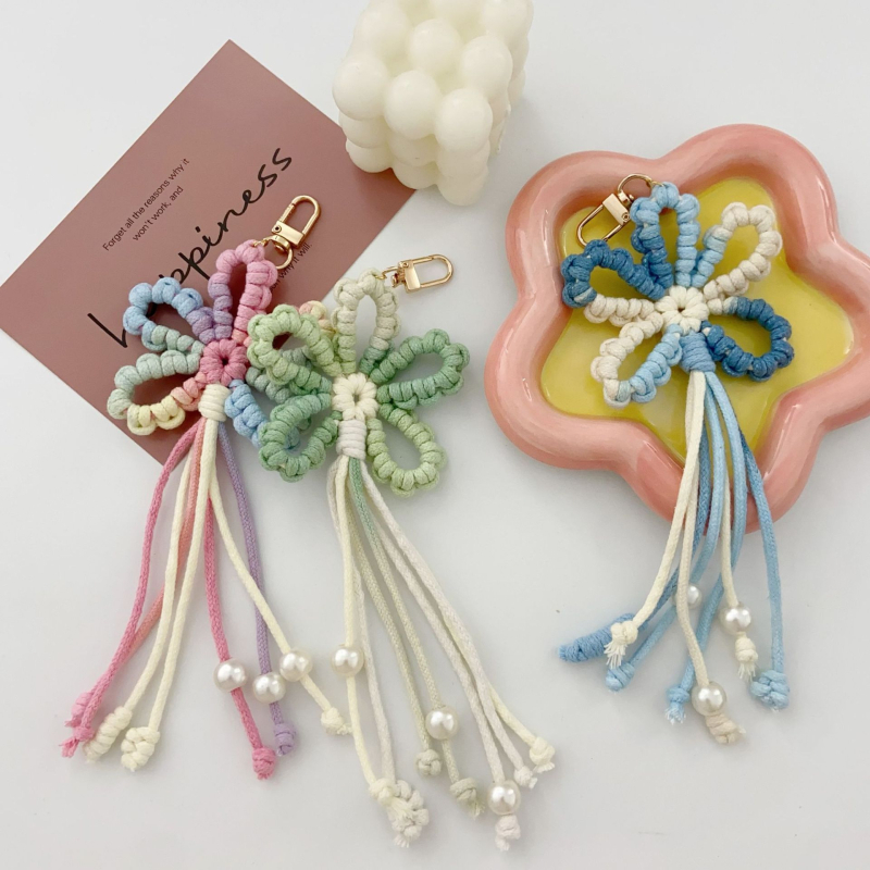 Pandantiv pentru geantă croșetat manual cu floare și ciucuri, aliaj, model floral, origine Yiwu, primăvară 2025