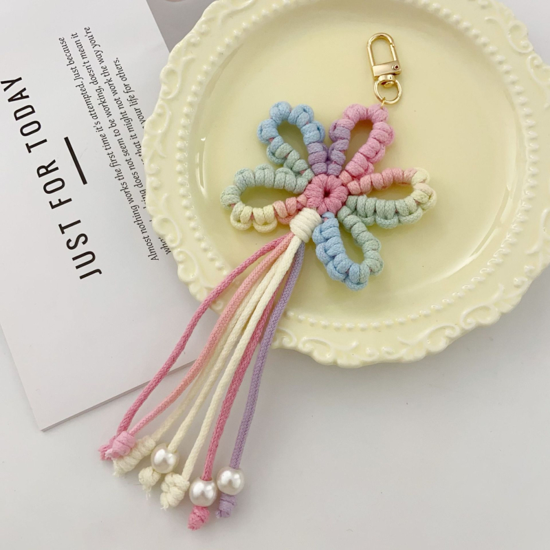 Pandantiv pentru geantă croșetat manual cu floare și ciucuri, aliaj, model floral, origine Yiwu, primăvară 2025