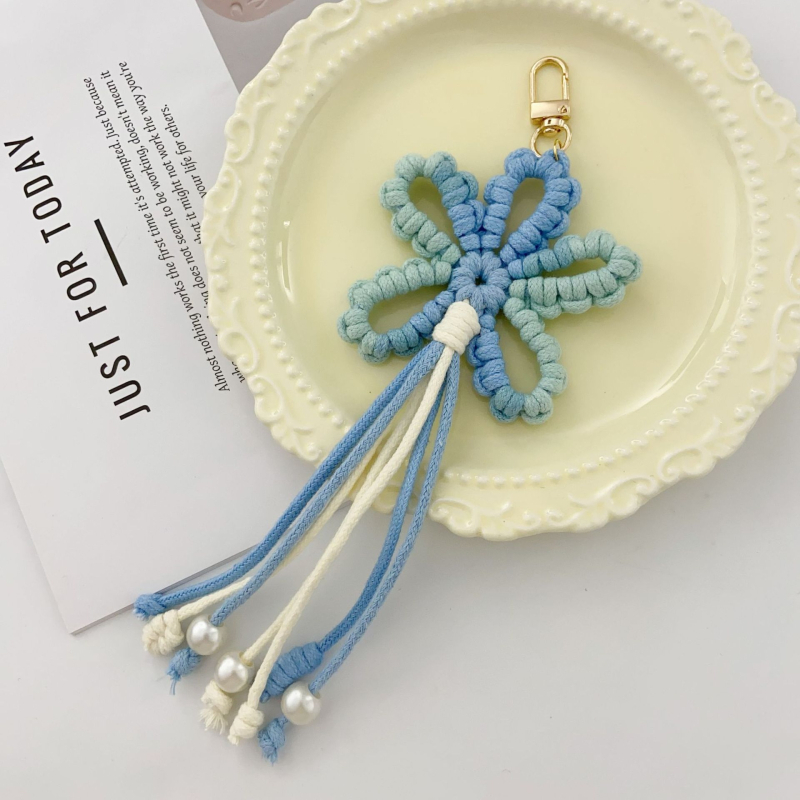 Pandantiv pentru geantă croșetat manual cu floare și ciucuri, aliaj, model floral, origine Yiwu, primăvară 2025