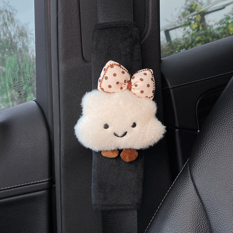 Плюшено автомобилно украшение във форма на облак, мультяшен стил, талисман за огледалото за обратно виждане, интериорно оформление на автомобила