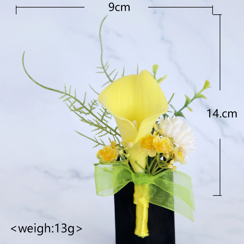 PU Calla Lily corsage és karkötő esküvőre – kézzel készített, corsage 9x14 cm, karkötő 10x10 cm