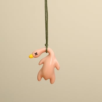 Ключодържател за кола с променящ се цвят при светлина/UV, мотив печена патица, пластмасов, марка Tang Yi, стил прост