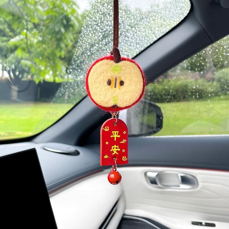 Автомобилна висулка за огледалото – сладка ябълка, мультяшен стил, материал химическо влакно, вътрешна украса за кола