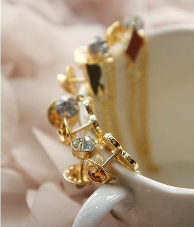 Krae nipsu geomeetrilise kujundusega Korea stiilis sulam ja kunstlikud kivid