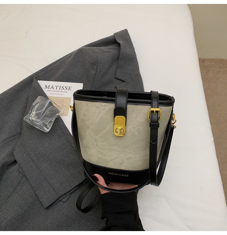 Ženska mala bucket torba, ljeto 2025, svestrana retro casual PU koža, torba na rame ili crossbody