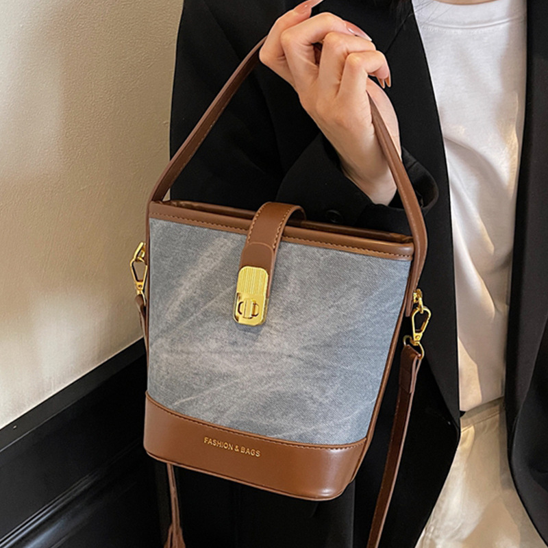 Ženska mala bucket torba, ljeto 2025, svestrana retro casual PU koža, torba na rame ili crossbody