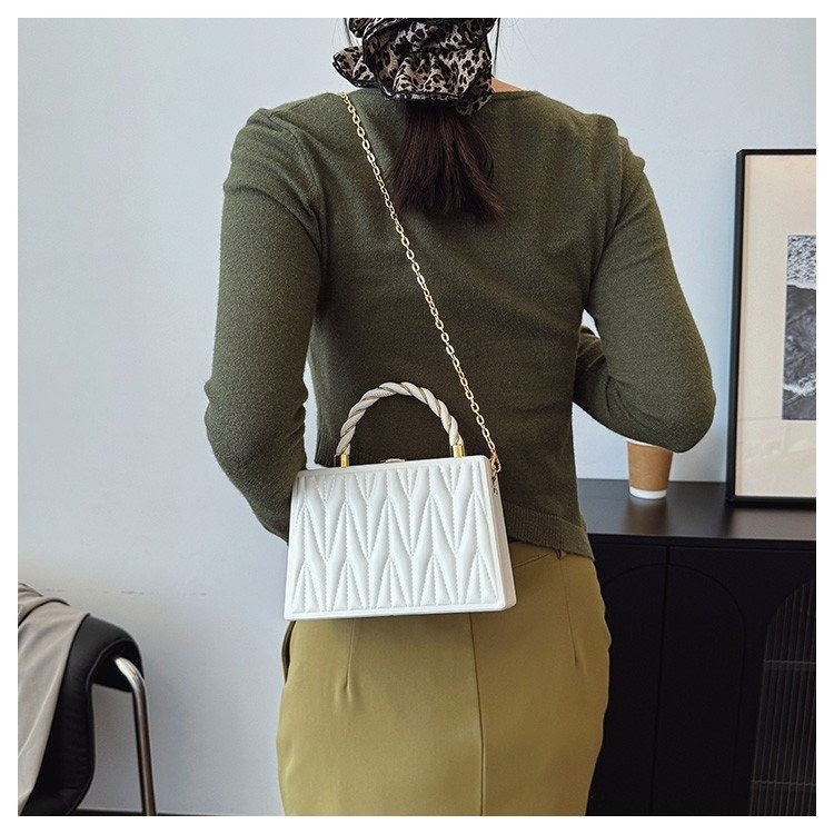 Geantă crossbody din PU, construcție rigidă, pentru femei, formă orizontală pătrată, închidere magnetică, căptușeală PU, mărime medie, toamnă 2025