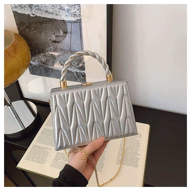 Geantă crossbody din PU, construcție rigidă, pentru femei, formă orizontală pătrată, închidere magnetică, căptușeală PU, mărime medie, toamnă 2025