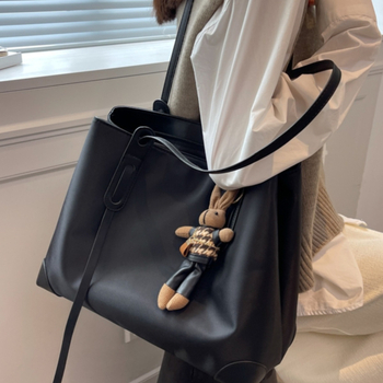 Geantă Tote pentru femei - stil pe umăr crossbody, material: mătase cu imprimeu floral, formă-orizontală pătrată, închidere cu capac, buzunar interior cu fermoar