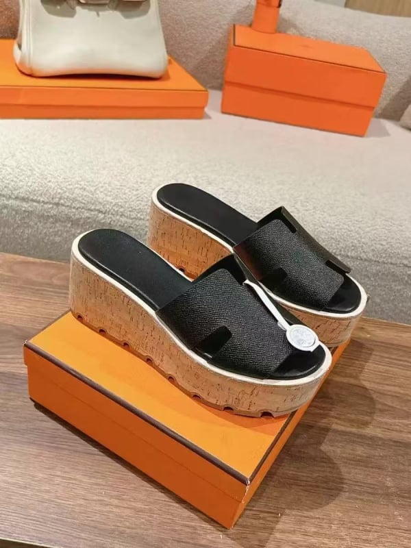 Moterų sandalai su viena juosta, Romėniško stiliaus natūrali oda, H-platforma, storas padas, guma, pavasaris–vasara 2025