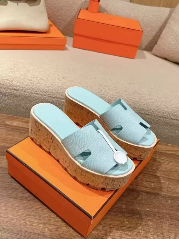 Moterų sandalai su viena juosta, Romėniško stiliaus natūrali oda, H-platforma, storas padas, guma, pavasaris–vasara 2025