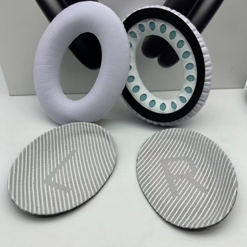 Кожен калъф за слушалки Bose QC35 – съвместим с QC35 I/II, включва покрития за ушните възглавнички от пяна