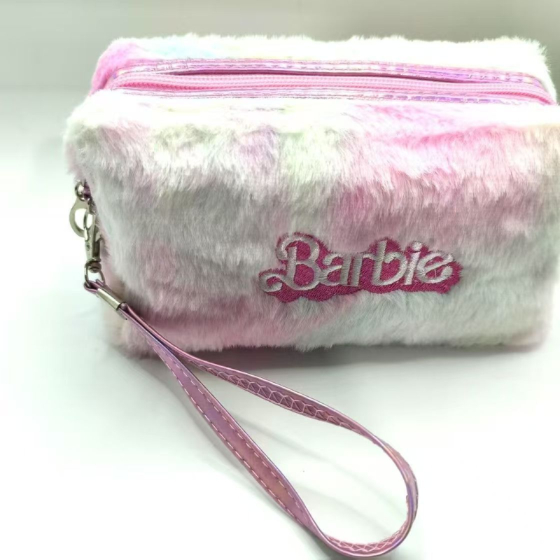 Τσαντάκι καλλυντικών από βελούδινο ύφασμα για ταξίδια — αστικός μινιμαλισμός, βελούδινη επιφάνεια, επένδυση πολυεστέρα, αδιάβροχο, διαπνέον και αντιβακτηριακό