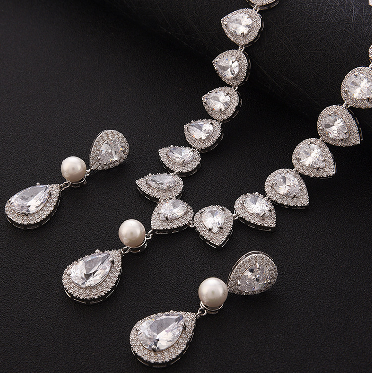 Zircon menyasszonyi fülbevaló és nyaklánc szett, vízcsepp alak, elegáns stílus, kevert kövek beépítéssel, BAOLILY/Polaroid