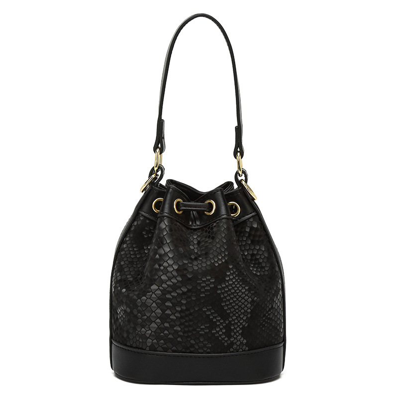 PU taška bucket, mestský minimalistický štýl, zapínanie šnúrkou, polyesterové vnútro, vnútorná kapsa na zips, pre každodenné nosenie