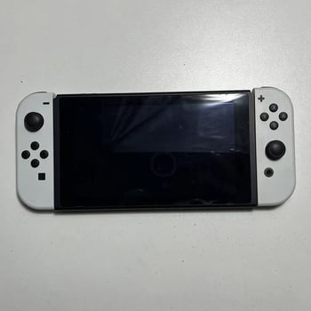 Nintendo Switch display model NS su valdikliu – vitrinos rekvizitas (Modelis:NS; Dėžė: priimančioji vienetė, 1 rankinis valdiklis, 1 pora; Svoris: 400 g; Žaidimo versija: paperback)