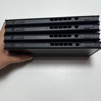 Nintendo Switch display model NS su valdikliu – vitrinos rekvizitas (Modelis:NS; Dėžė: priimančioji vienetė, 1 rankinis valdiklis, 1 pora; Svoris: 400 g; Žaidimo versija: paperback)