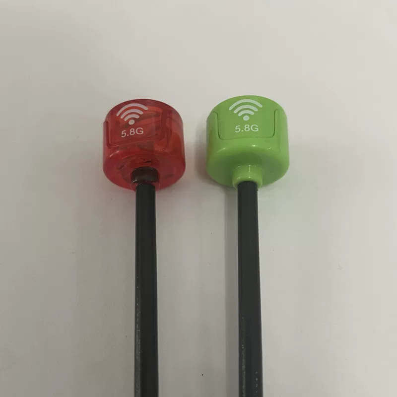Antena tip Y pentru FPV UAV, frecvențe 1.2–1.3 GHz, 4.9 GHz, 5.8 GHz, impedanță 50 Ω, câștig 2.7, SWR ≤ 1.5