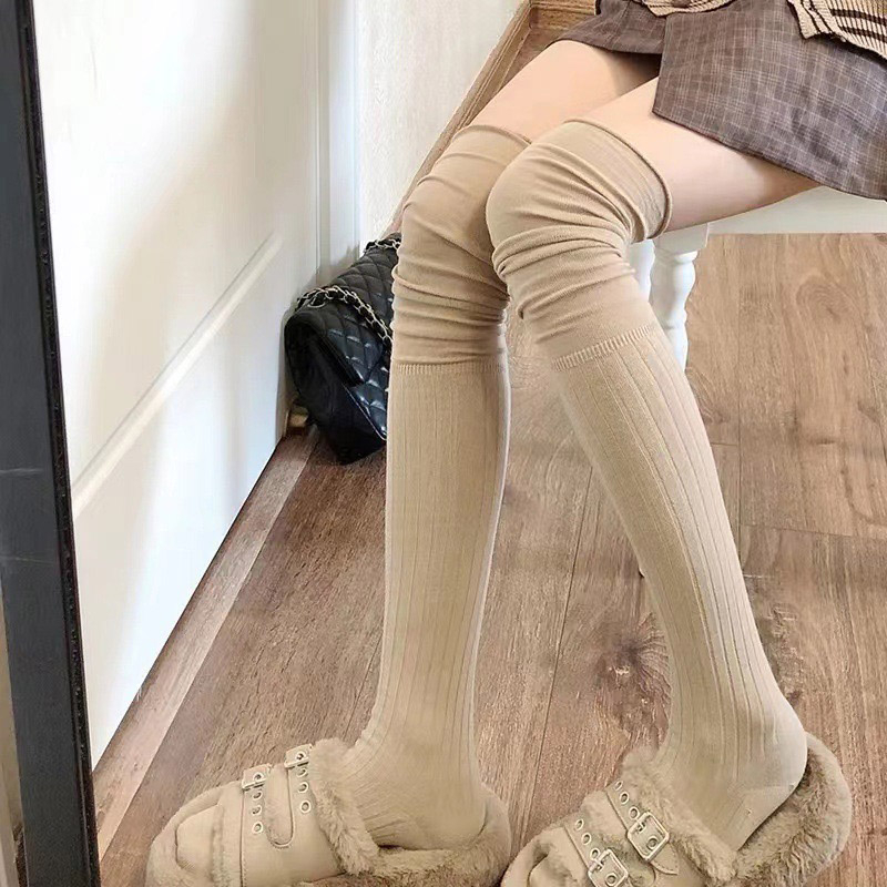 Set șosete peste genunchi și cizme – unisex, material mătase cu flori, model 69850, potrivit pentru sporturi pe gheață și zăpadă