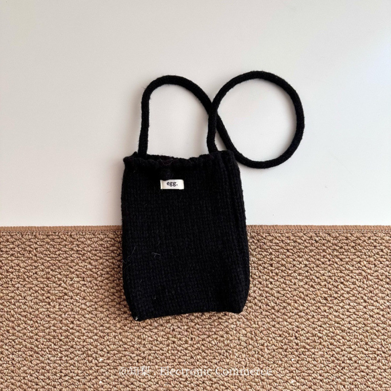 Geantă pentru telefon din lână, tricotată, formă pătrată verticală, închidere cu șnur, buzunar pentru telefon, toamnă 2024