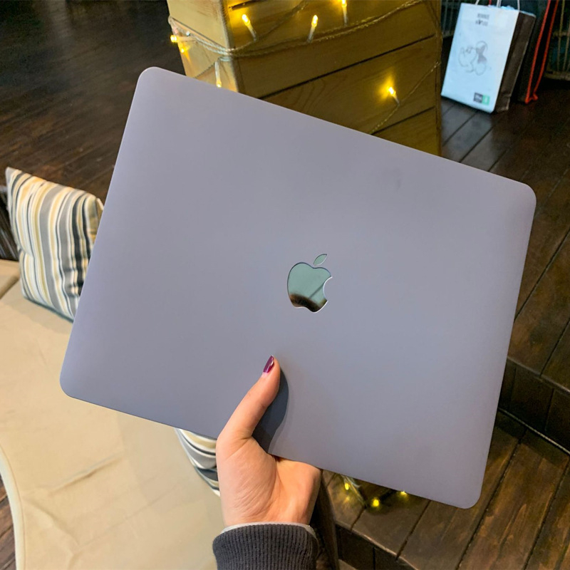Mat zaštitni kućište za Apple prijenosnike, kompatibilan s MacBook Pro 15,4 inča i MacBook Air 13,3 inča, krem boje.