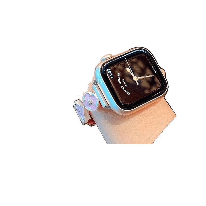 Remienok na Apple Watch – kovový pás s koženým prvkom a motívom štyroch listov; kompatibilný s Apple Watch; rozhranie veľkosti na mieru; zapínanie podľa detailov; podnikateľský štýl