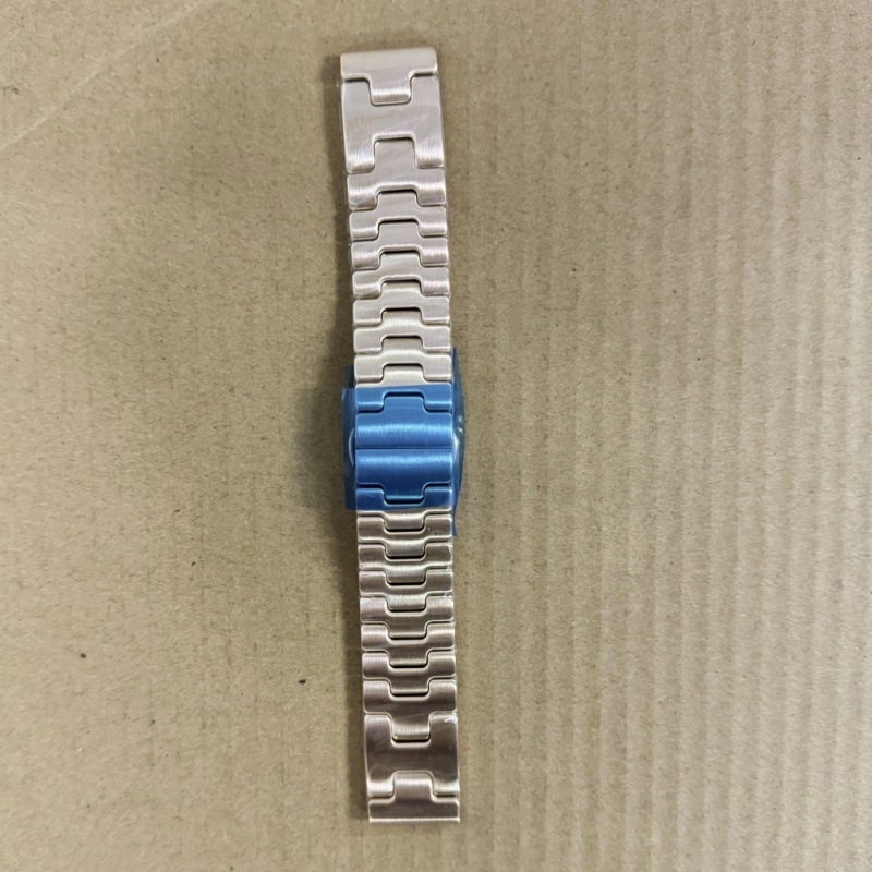 Brățară metalică pentru Apple Watch Series 10, lățime 22 mm, cataramă tip fluture, stil modern