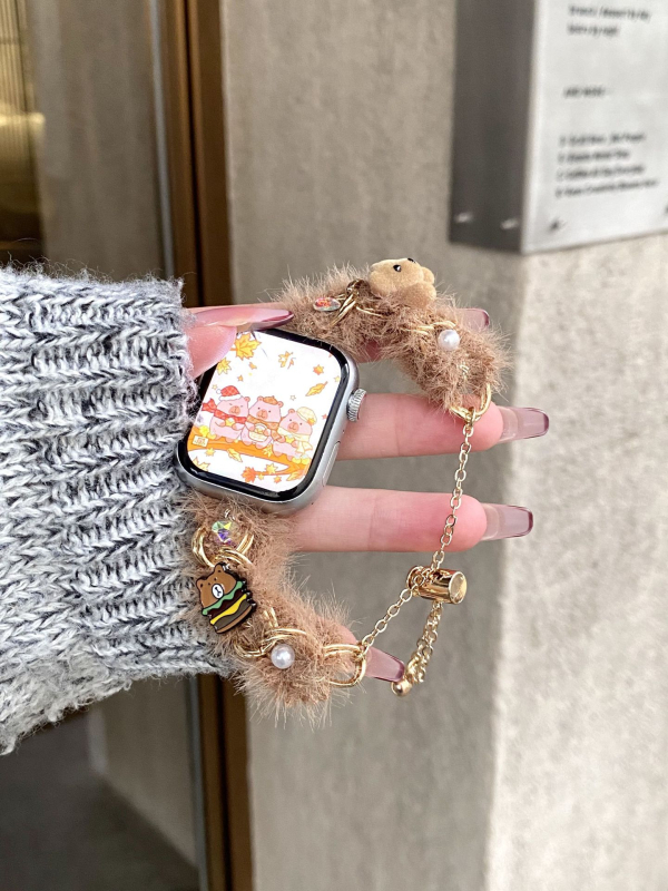 Remen za Apple Watch S11/S9 – plišani lančani remen s dizajnom medvjeda, jesen-zimski stil (OEM, Materijal: Drugo, Stil: Moda)