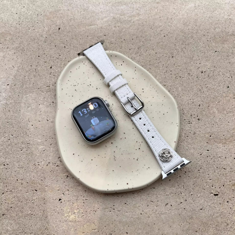 Kožený remienok na Apple Watch s prackou na kolík, prispôsobiteľná veľkosť rozhrania, módny štýl