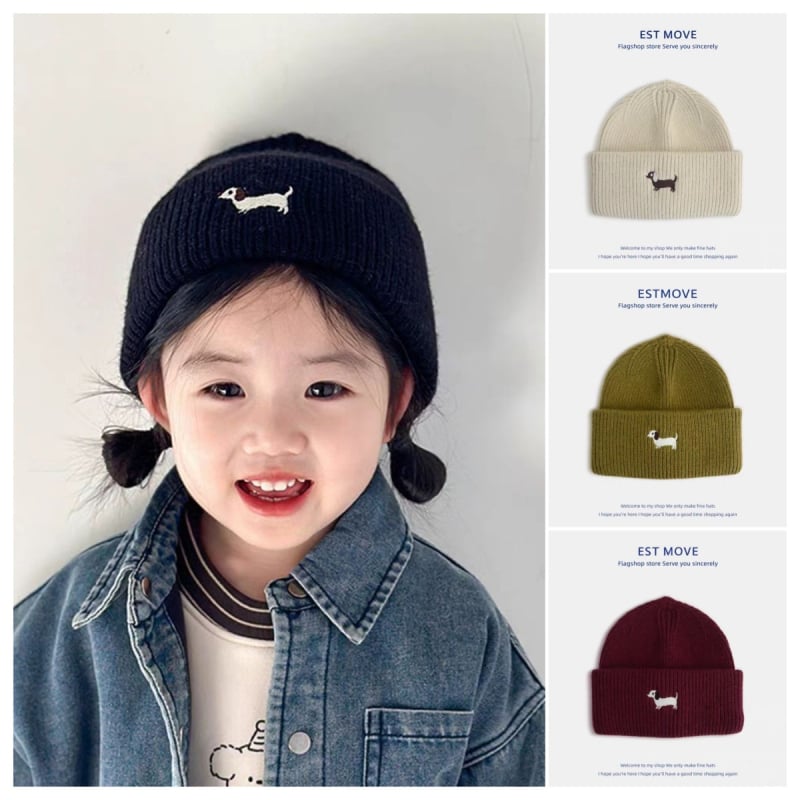 Gyerekeknek készült gyapjú kötött sapka koreai hímzett kutya motívummal, meleg és szélálló, kupola stílusú, poliészter anyag
