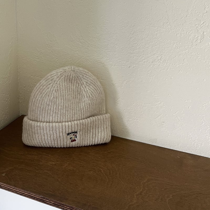 Kötött gyerek sapka macskás hímzéssel — Winter 2025, meleg és szélálló, kupola alakú, macskás hímzés, 2–10 éveseknek